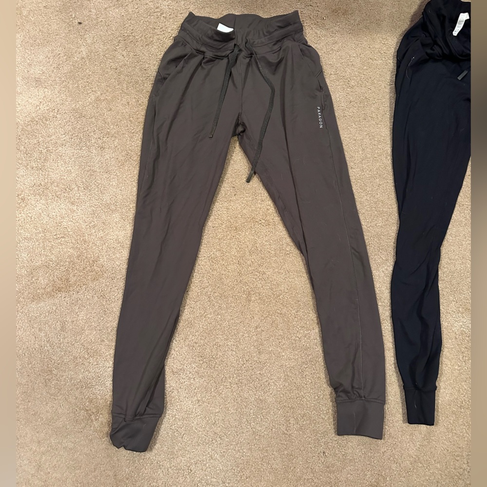 Paragon joggers green